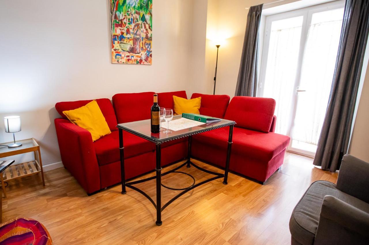 Apartamentos Dona Concha Sevilla Exterior foto